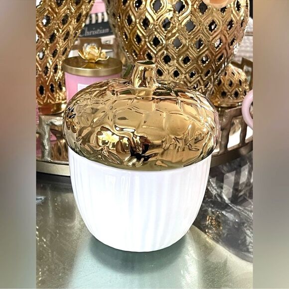 New Elegant Acorn Shaped Cookie Jar - Picture 4 of 12